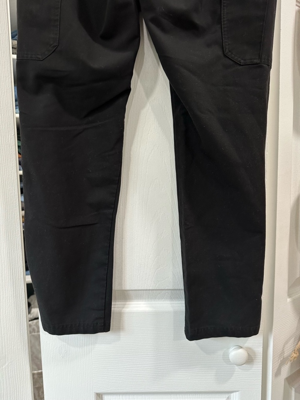 Figs Women’s Black Straight Leg Pants - Picture 4 of 5